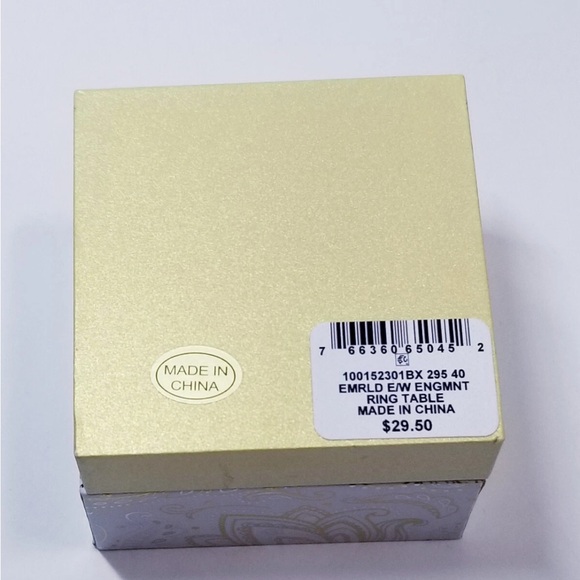 Charter Club Gold-Tone Pavé & Emerald-Cut Crystal Engagement Ring sz 11 1534 - Picture 9 of 10